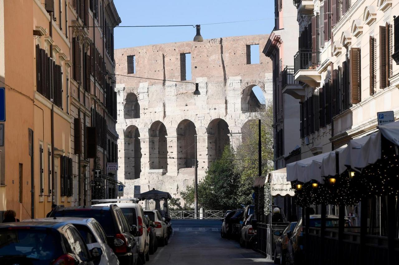 Charming Colosseum * Rom